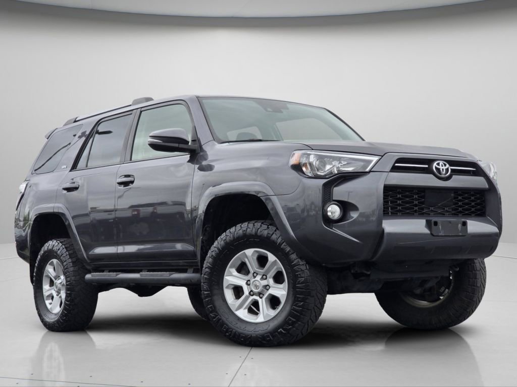 Used 2020 Toyota 4Runner SR5 Premium w/ Moonroof Package AWD/4WD image 2