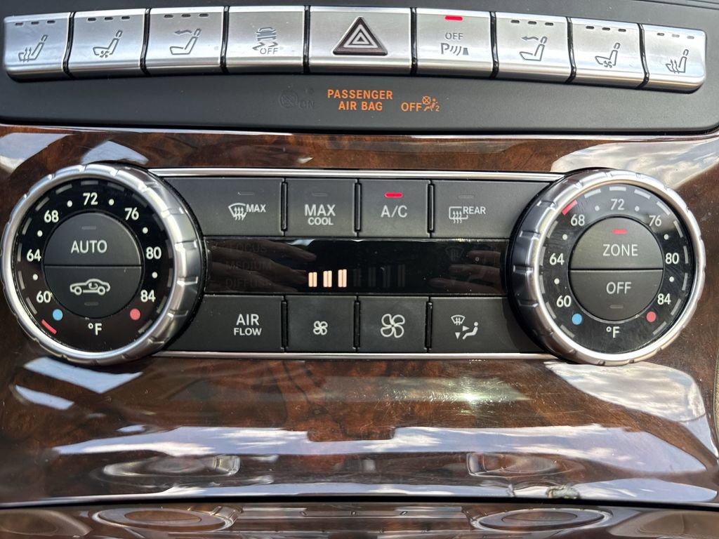 Used 2013 Mercedes-Benz SL 550 image 18