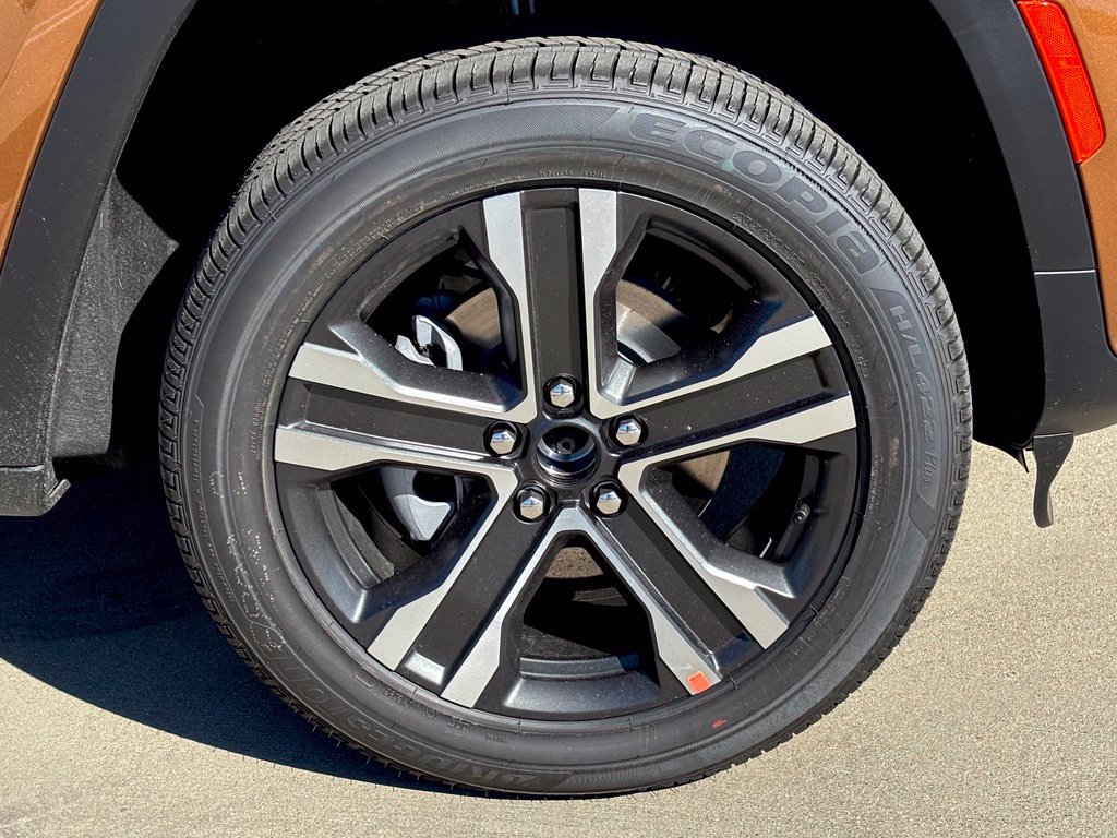 New 2027 Jeep Grand Cherokee Limited AWD/4WD image 29
