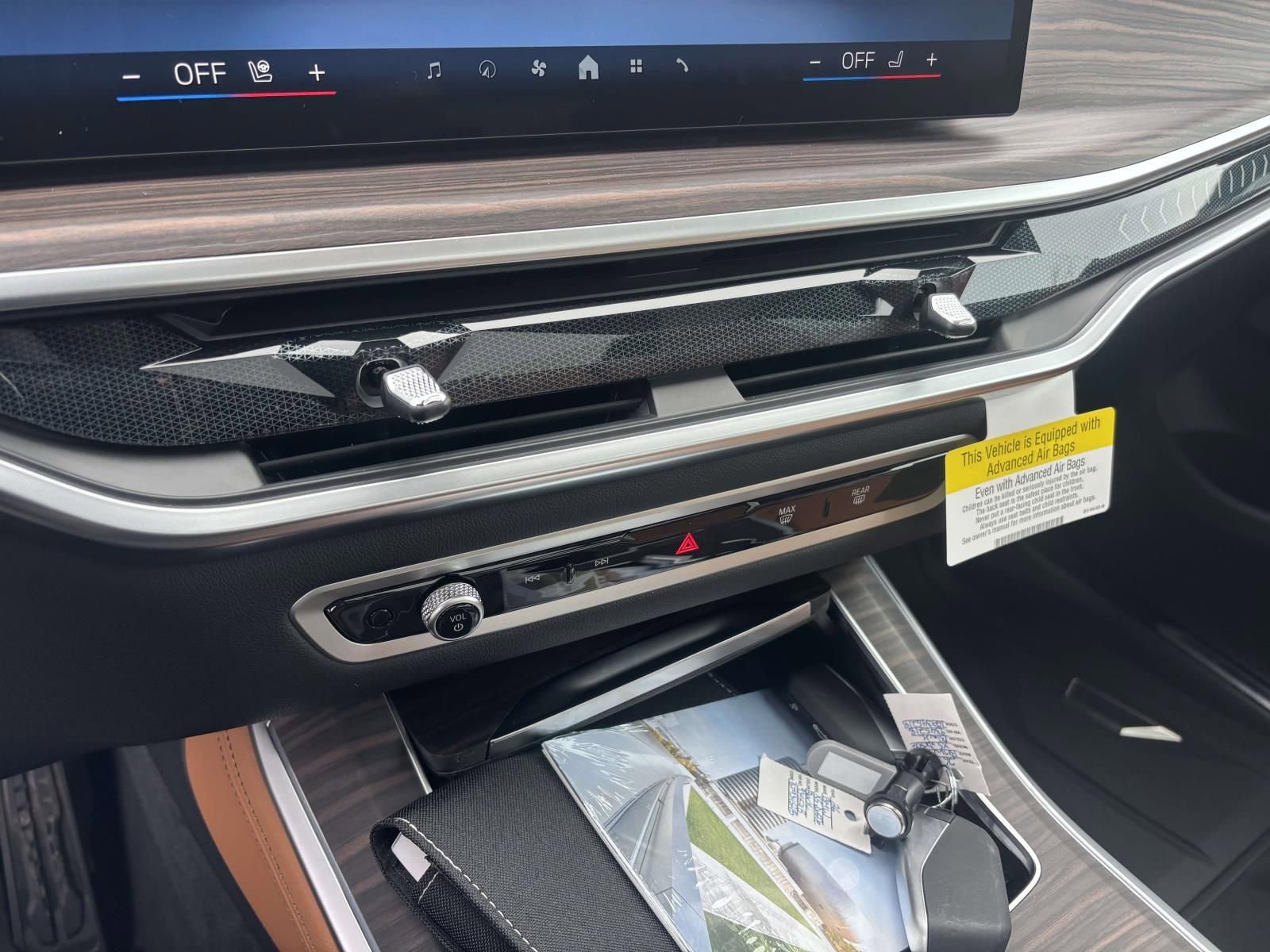 New 2026 BMW X5 xDrive50e w/ M Sport Package image 22