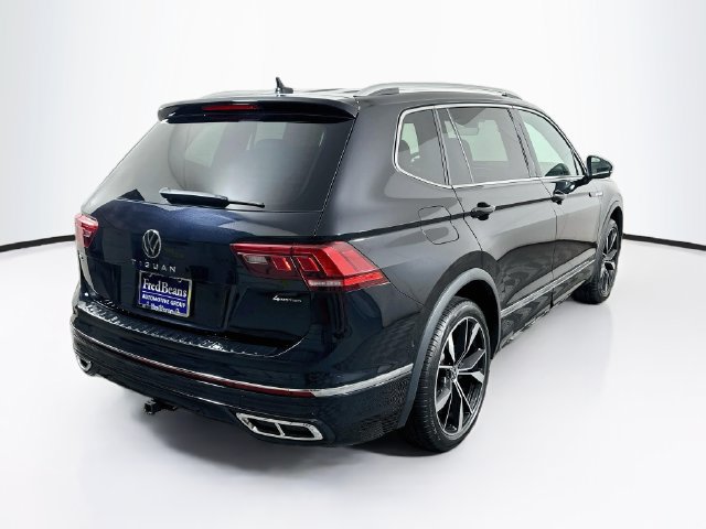 Certified 2024 Volkswagen Tiguan SEL R-Line AWD/4WD image 8