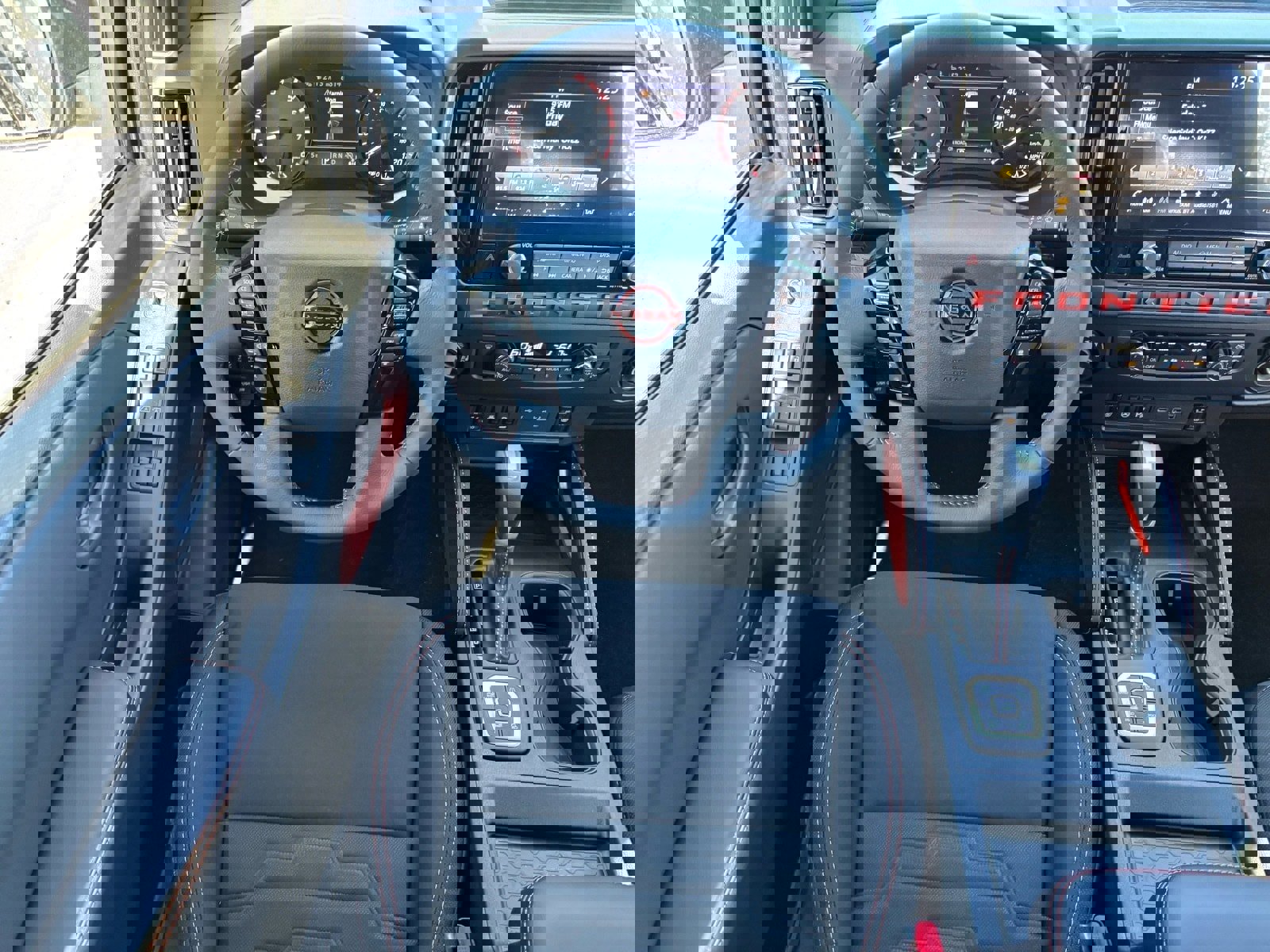 New 2026 Nissan Frontier PRO-4X w/ Tow Package image 15