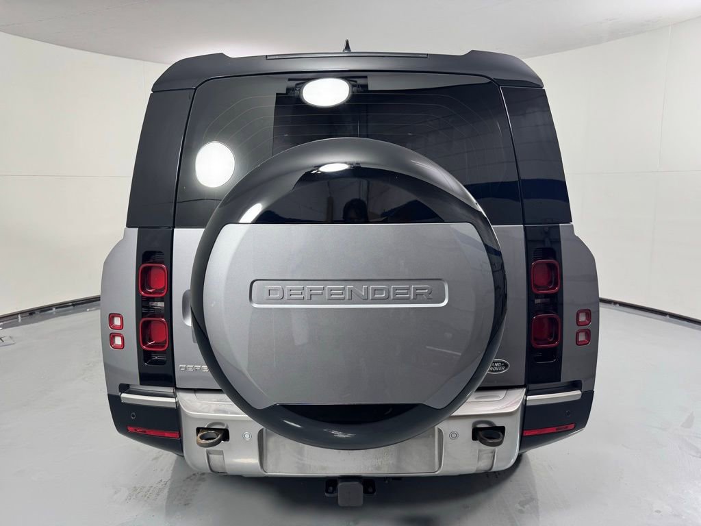 Used 2023 Land Rover Defender 130 S image 7
