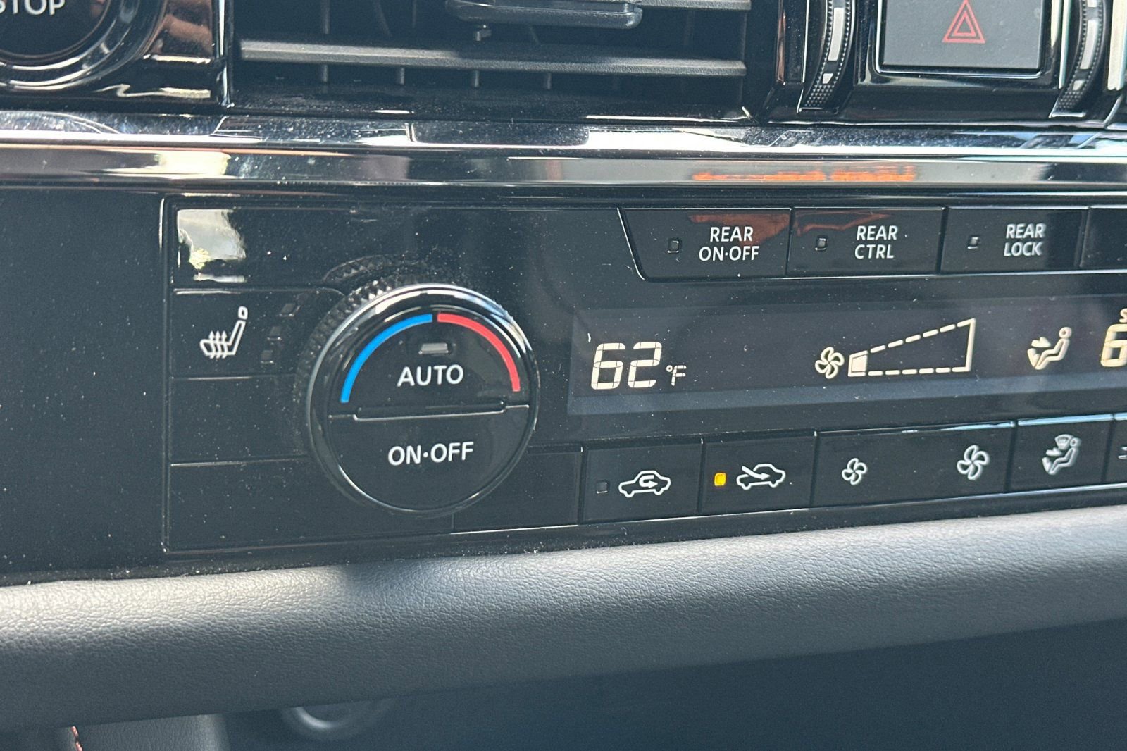 Certified 2025 Nissan Pathfinder Rock Creek image 30