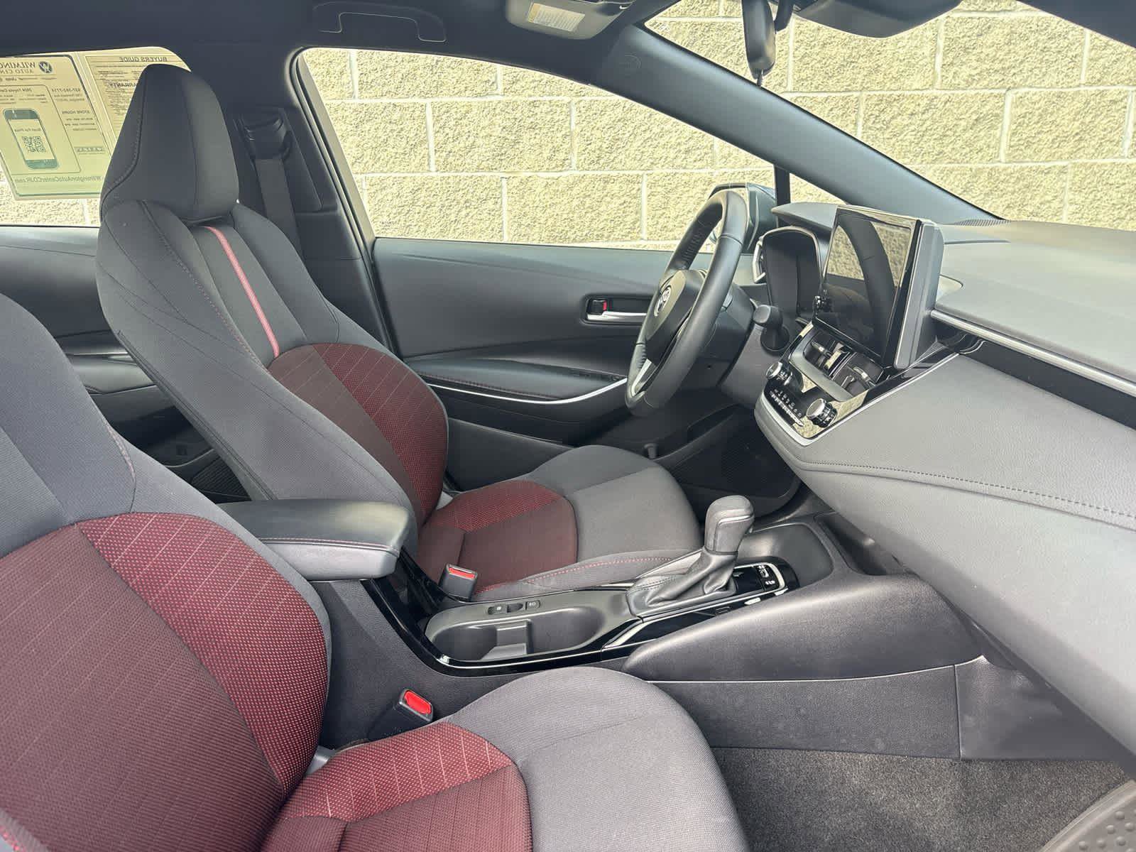 Used 2024 Toyota Corolla SE image 11