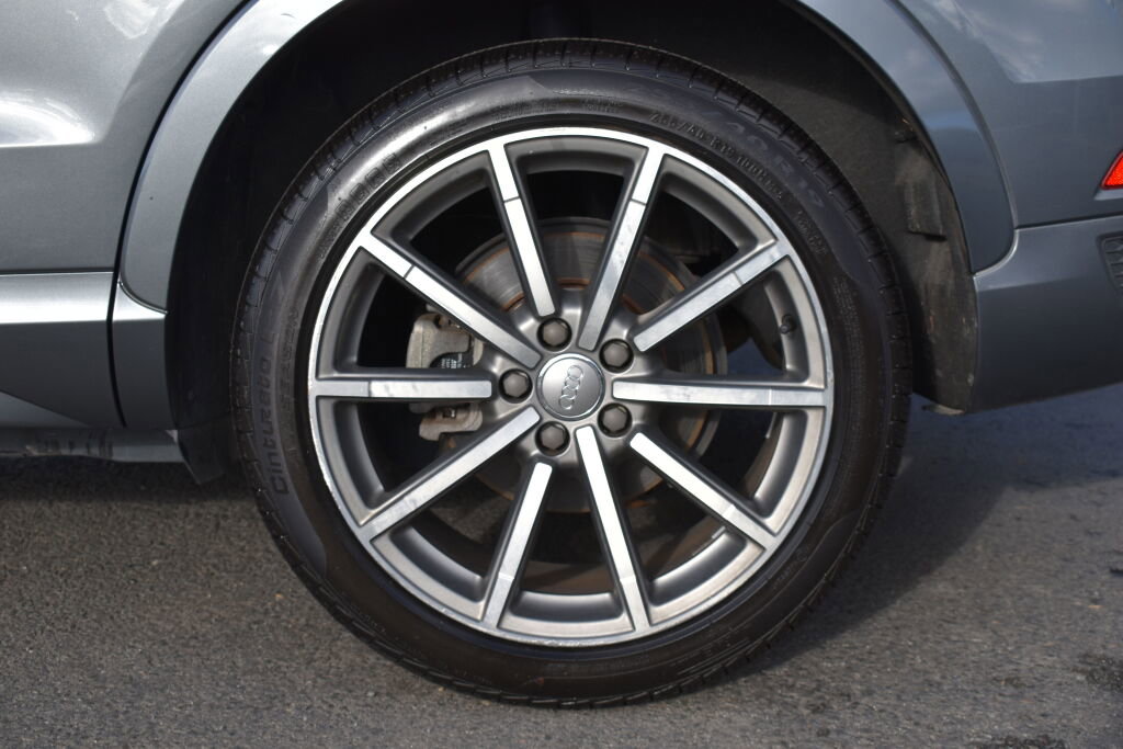 Used 2017 Audi Q3 2.0T Prestige w/ Prestige Package image 13