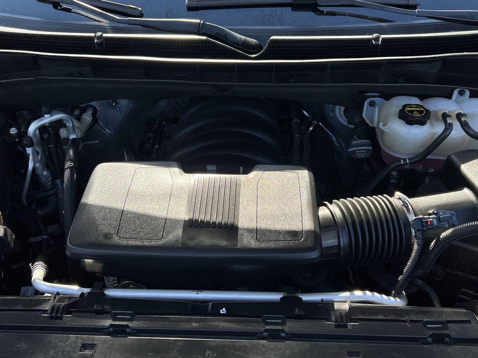 Used 2024 Cadillac Escalade Sport Platinum w/ LPO, Floor Liner Package AWD/4WD image 34