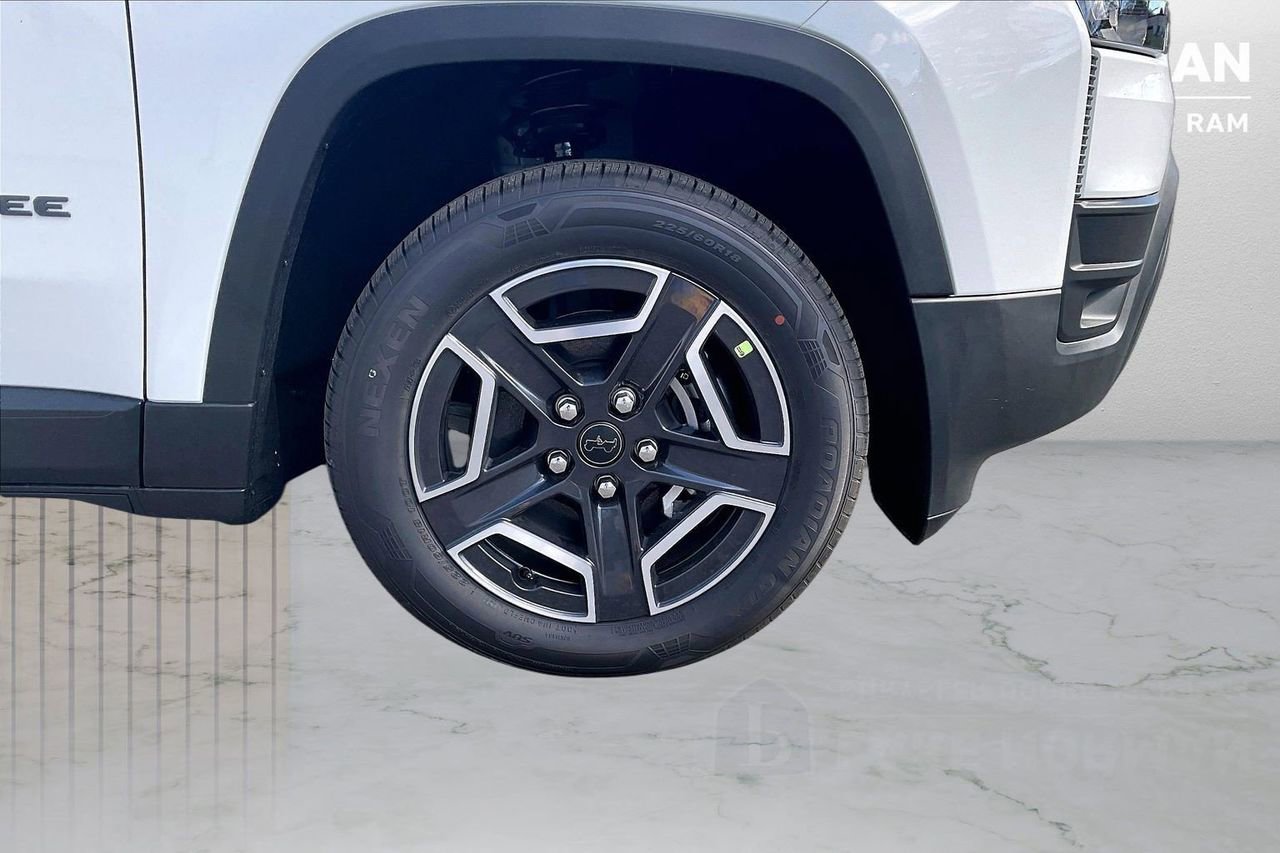 New 2026 Jeep Cherokee Limited image 31