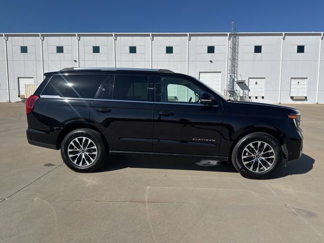 Certified 2025 Ford Expedition Platinum image 4