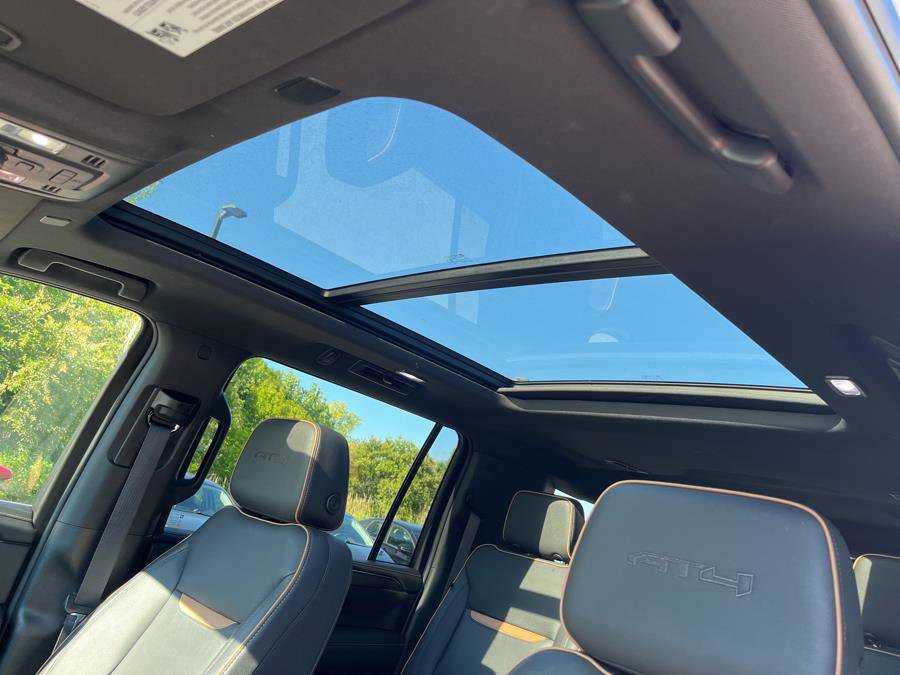 Used 2023 GMC Yukon XL AT4 w/ AT4 Premium Package image 10