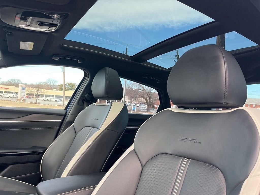 Used 2025 Kia K5 GT-Line w/ GT-Line Premium Package image 22