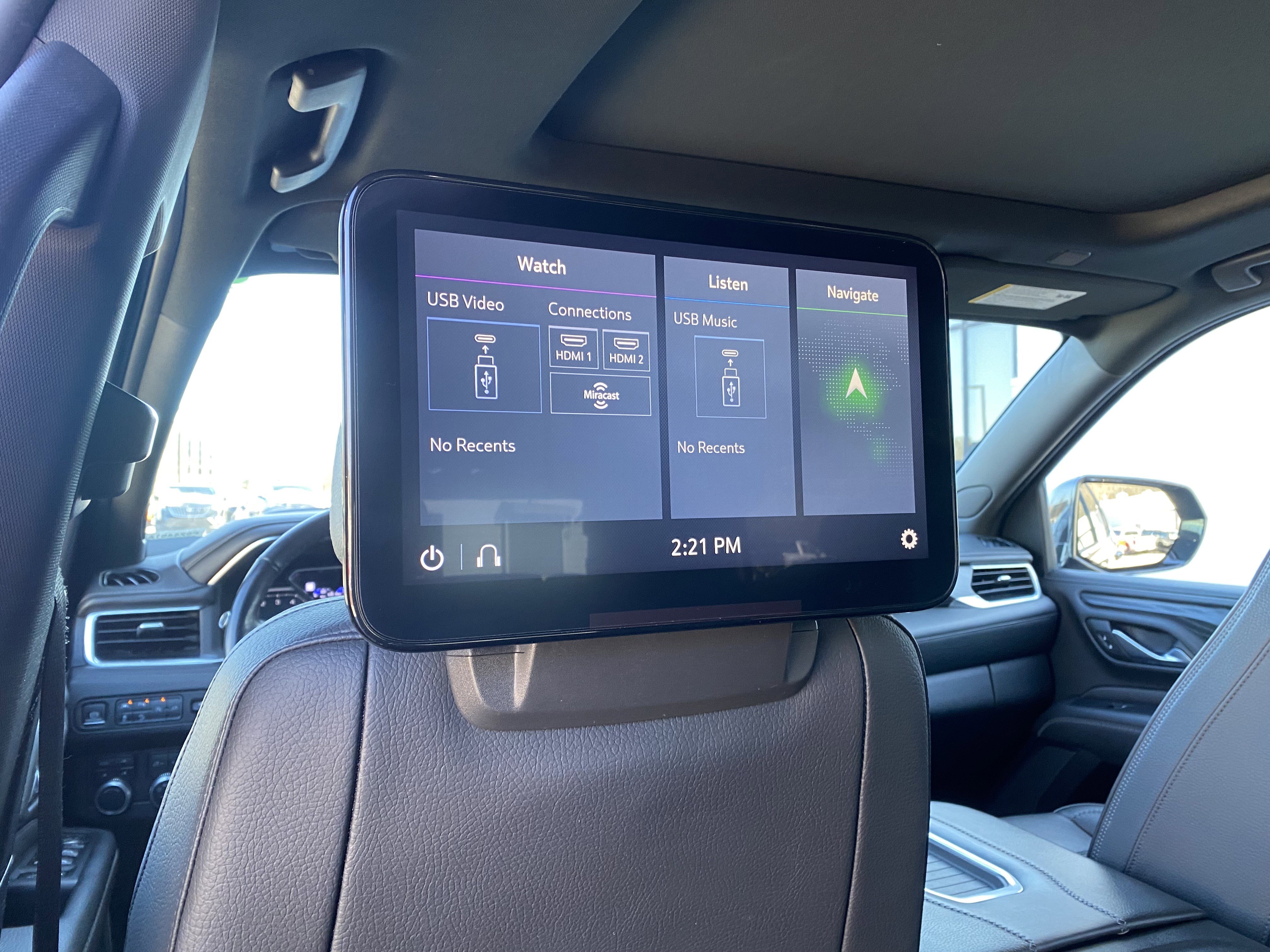 Used 2021 GMC Yukon Denali w/ Denali Premium Package image 36