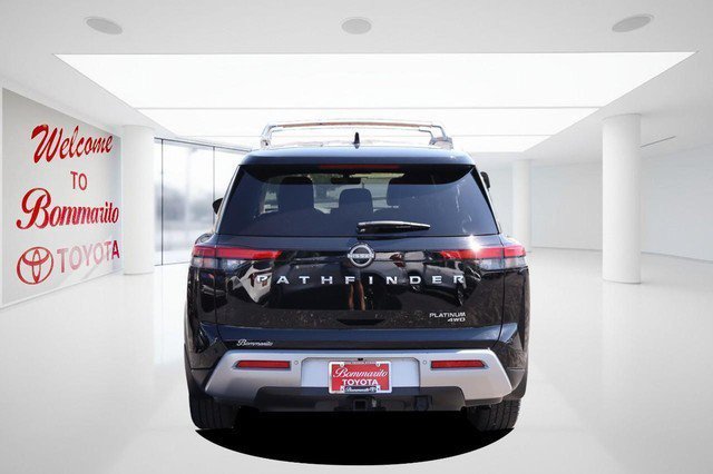 Used 2023 Nissan Pathfinder Platinum AWD/4WD image 6