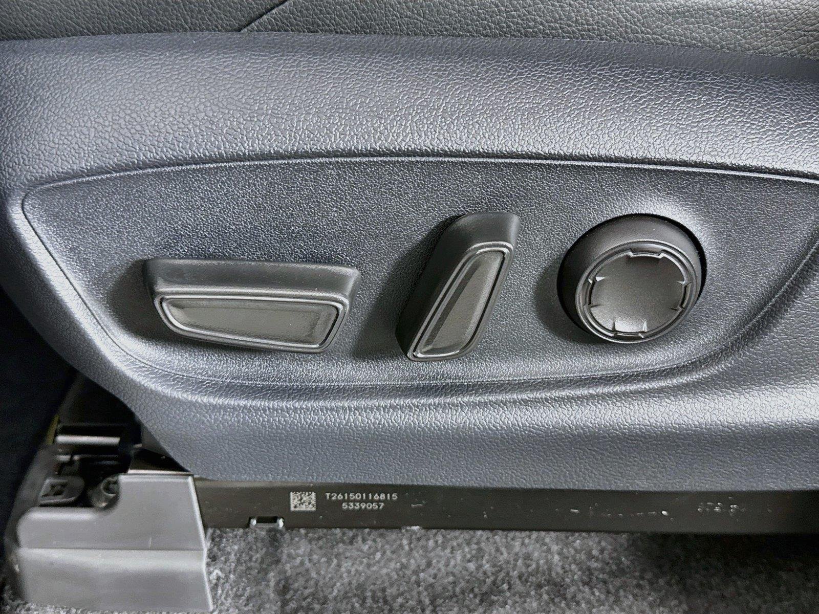 New 2026 Toyota Tacoma Limited AWD/4WD image 31