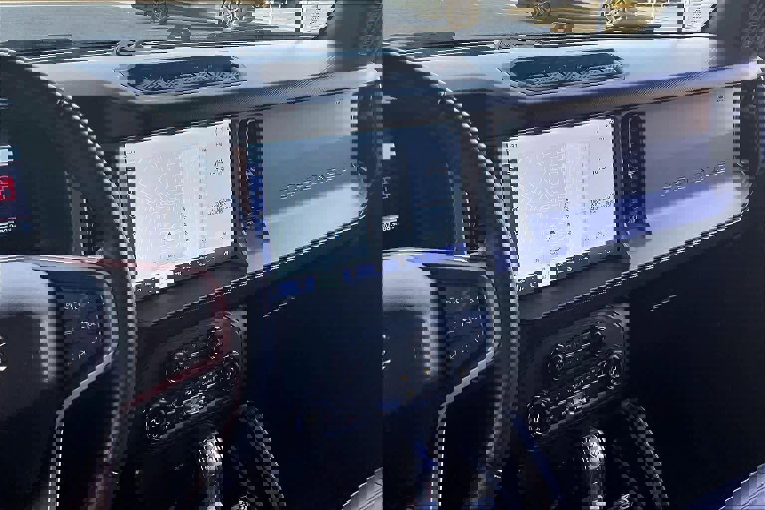 Used 2021 Ford Bronco First Edition AWD/4WD image 6