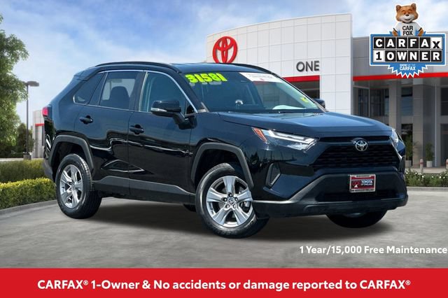 Used 2024 Toyota RAV4 XLE FWD video 2