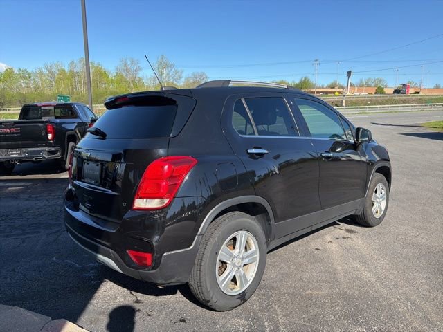 Used 2019 Chevrolet Trax LT w/ LT Convenience Package AWD/4WD image 5