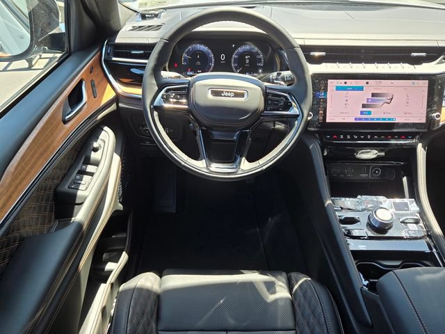 New 2026 Jeep Grand Cherokee Summit w/ Obsidian Package AWD/4WD image 8