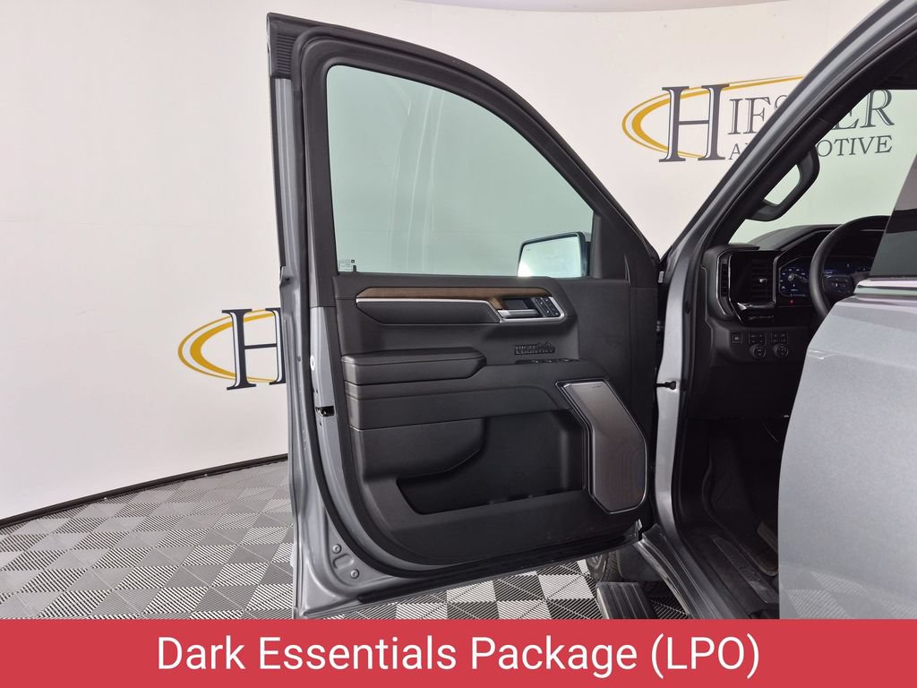 Used 2025 Chevrolet Silverado 1500 High Country AWD/4WD image 13