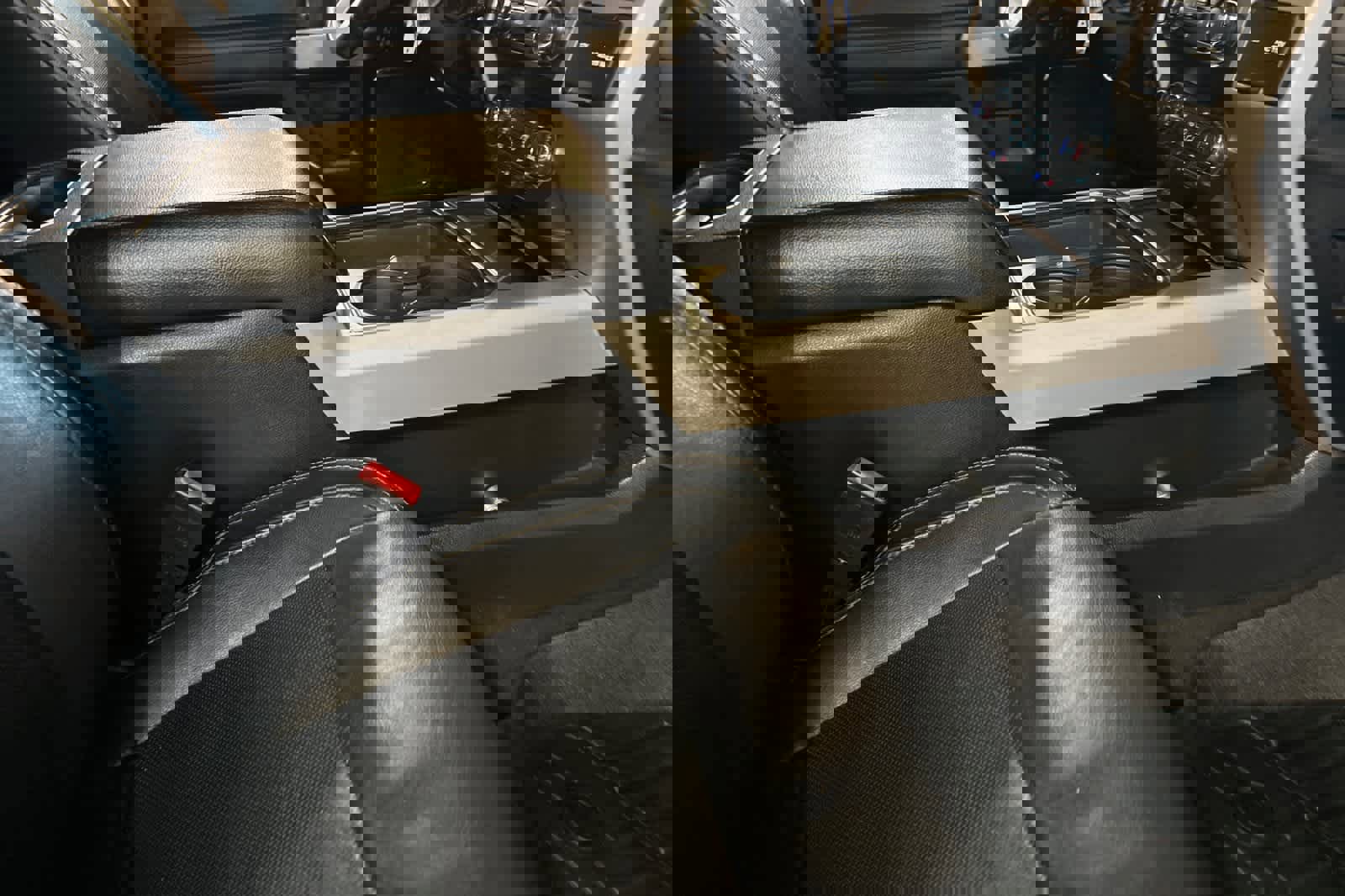 Used 2019 Ford F250 Lariat w/ Lariat Value Package image 17