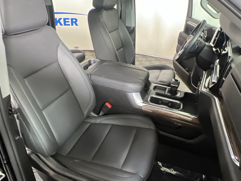 Certified 2026 Chevrolet Silverado 1500 RST w/ Dark Appearance Package AWD/4WD image 12