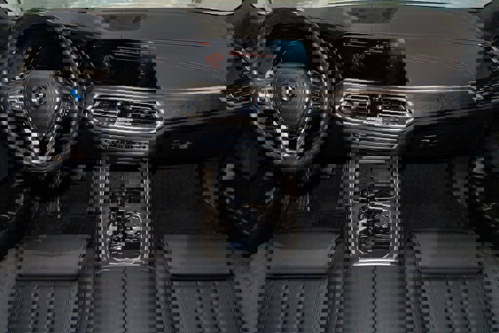 Used 2022 BMW X5 xDrive40i w/ Premium Package image 39