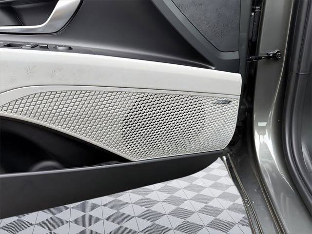 New 2026 Hyundai Elantra Limited image 13