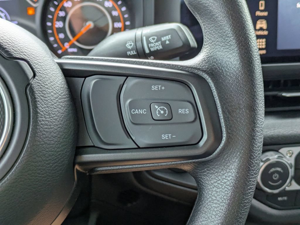 Used 2025 Jeep Gladiator Sport AWD/4WD image 25
