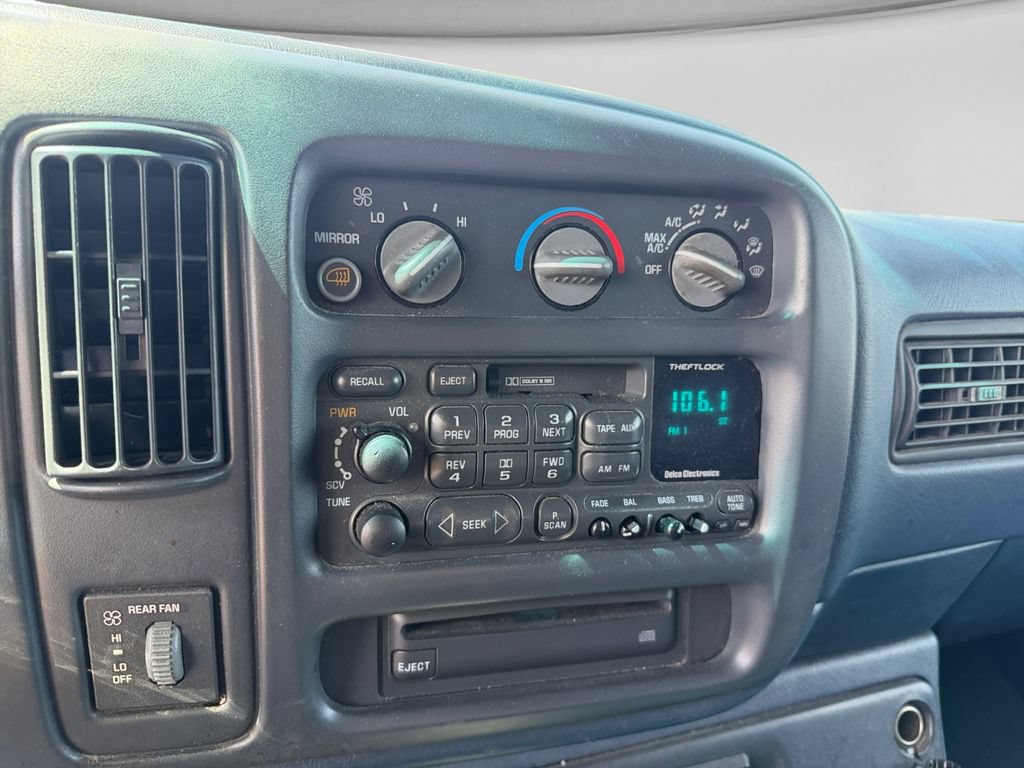Used 1999 GMC Savana 1500 RWD image 23