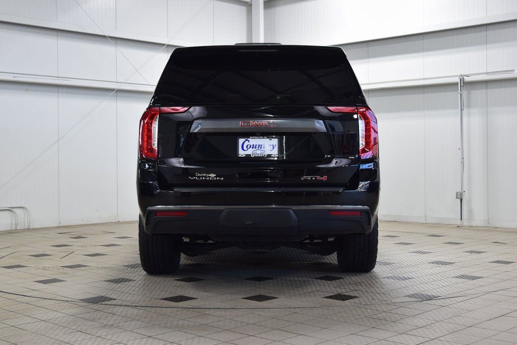 Used 2024 GMC Yukon AT4 w/ Technology Package AWD/4WD image 7