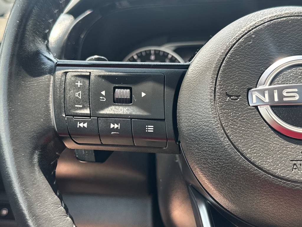 Used 2023 Nissan Pathfinder SL w/ SL Premium Package AWD/4WD image 22