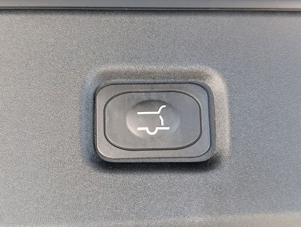 New 2026 Ford Expedition Platinum image 24