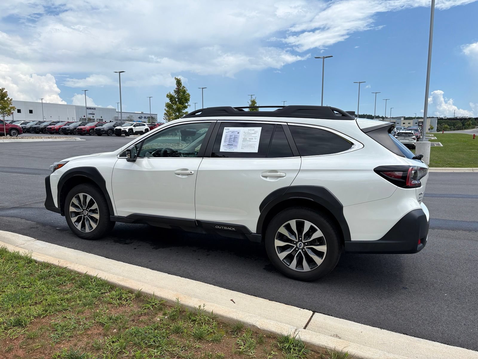 Certified 2024 Subaru Outback Limited AWD/4WD image 5