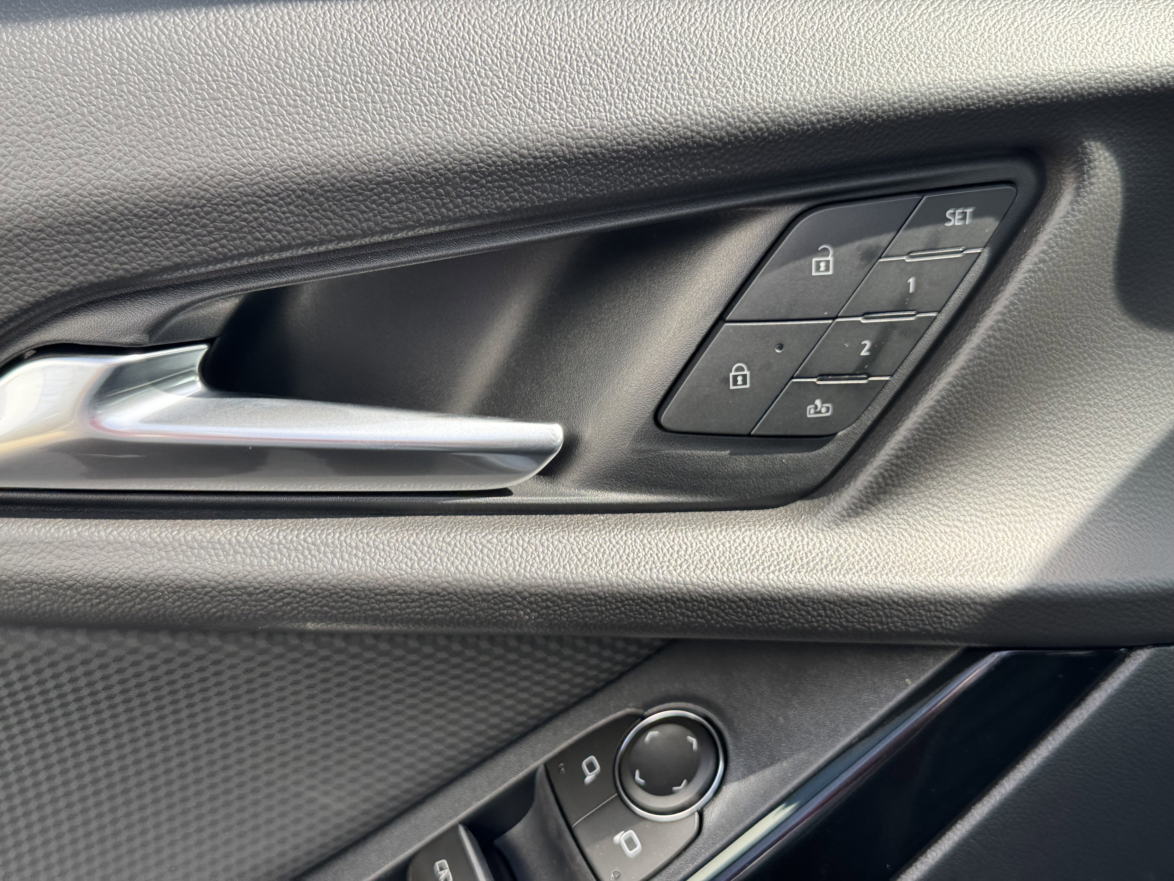 New 2026 Chevrolet Equinox RS image 14