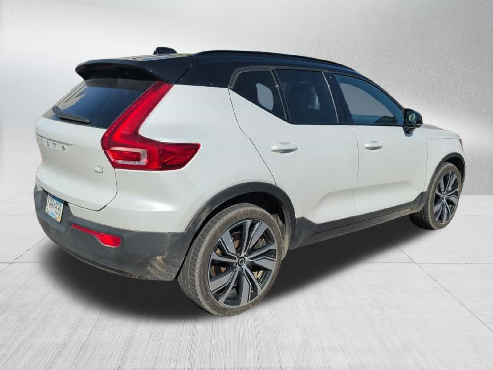 Used 2021 Volvo XC40 P8 Recharge AWD/4WD image 5