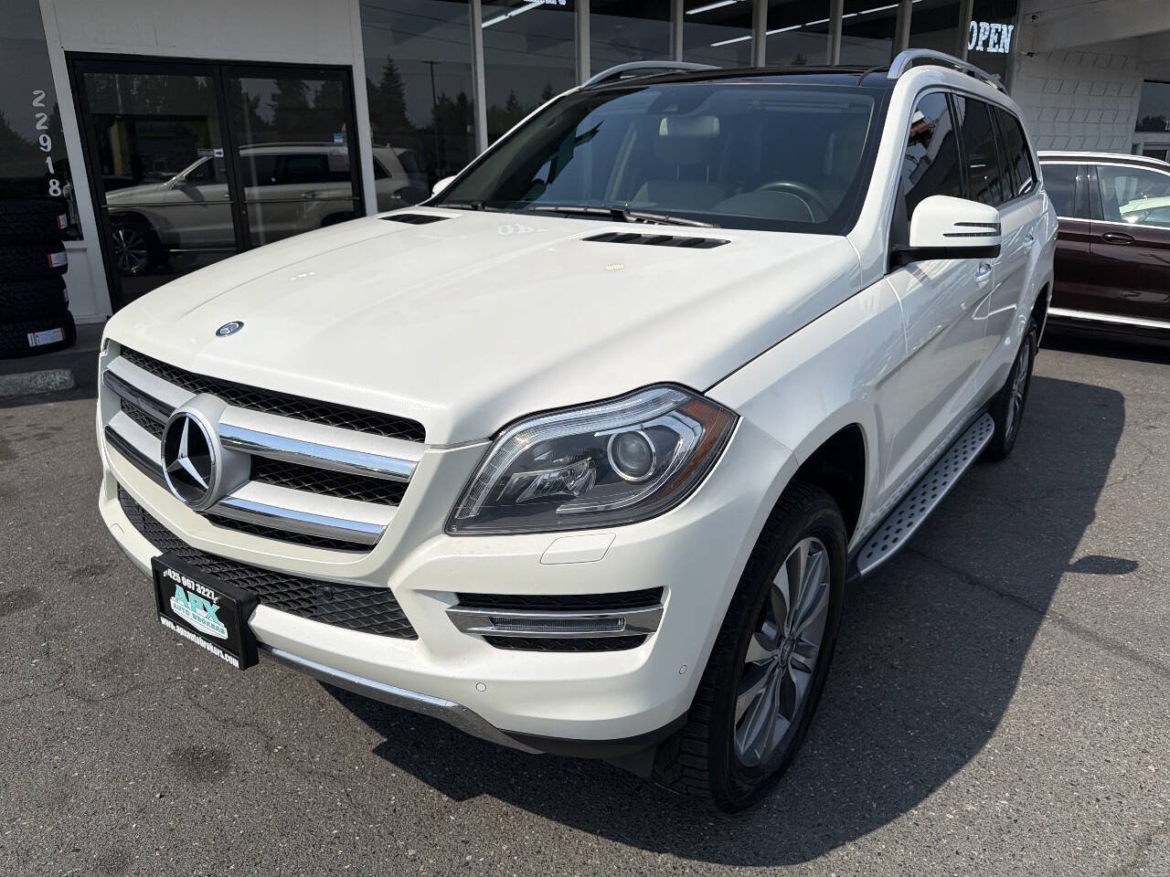 Used 2014 Mercedes-Benz GL 450 4MATIC image 1