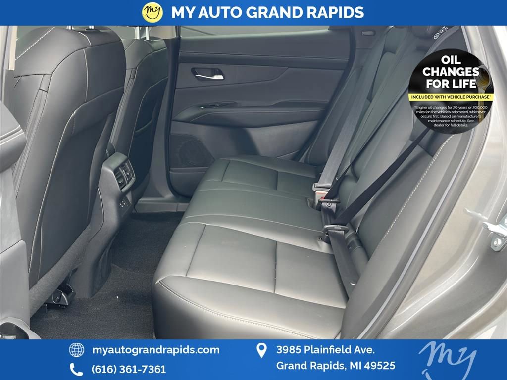 Used 2025 Nissan Murano SL w/ Cargo Package image 13