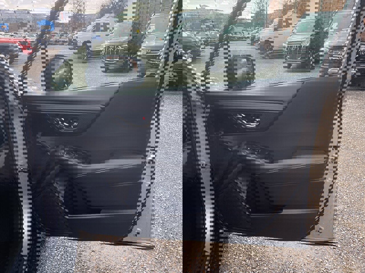 Used 2025 Subaru Outback Premium w/ Popular Package #1A image 10