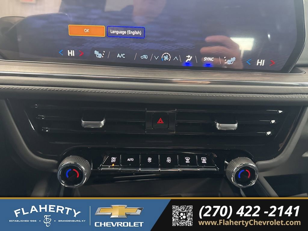 Used 2025 Chevrolet Suburban Z71 w/ Comfort Package image 28