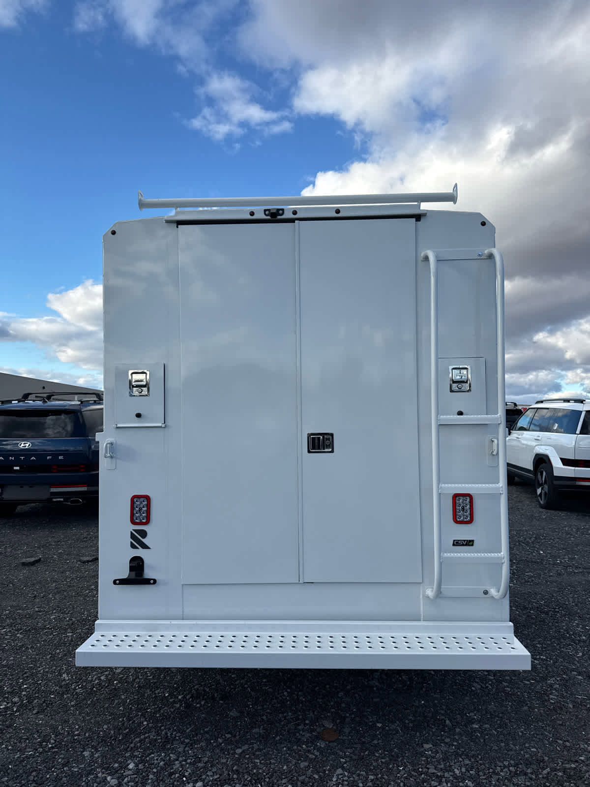 New 2025 GMC Savana 3500 w/ Power Convenience Package image 4