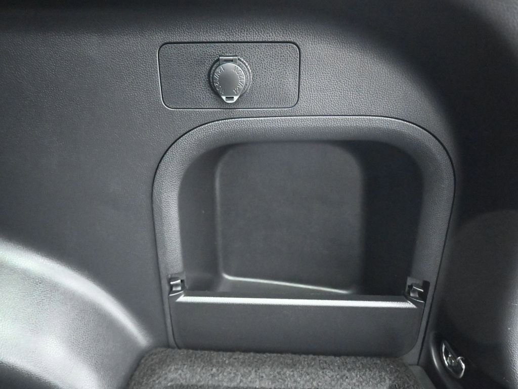 Used 2021 Toyota RAV4 XLE Premium AWD/4WD image 44