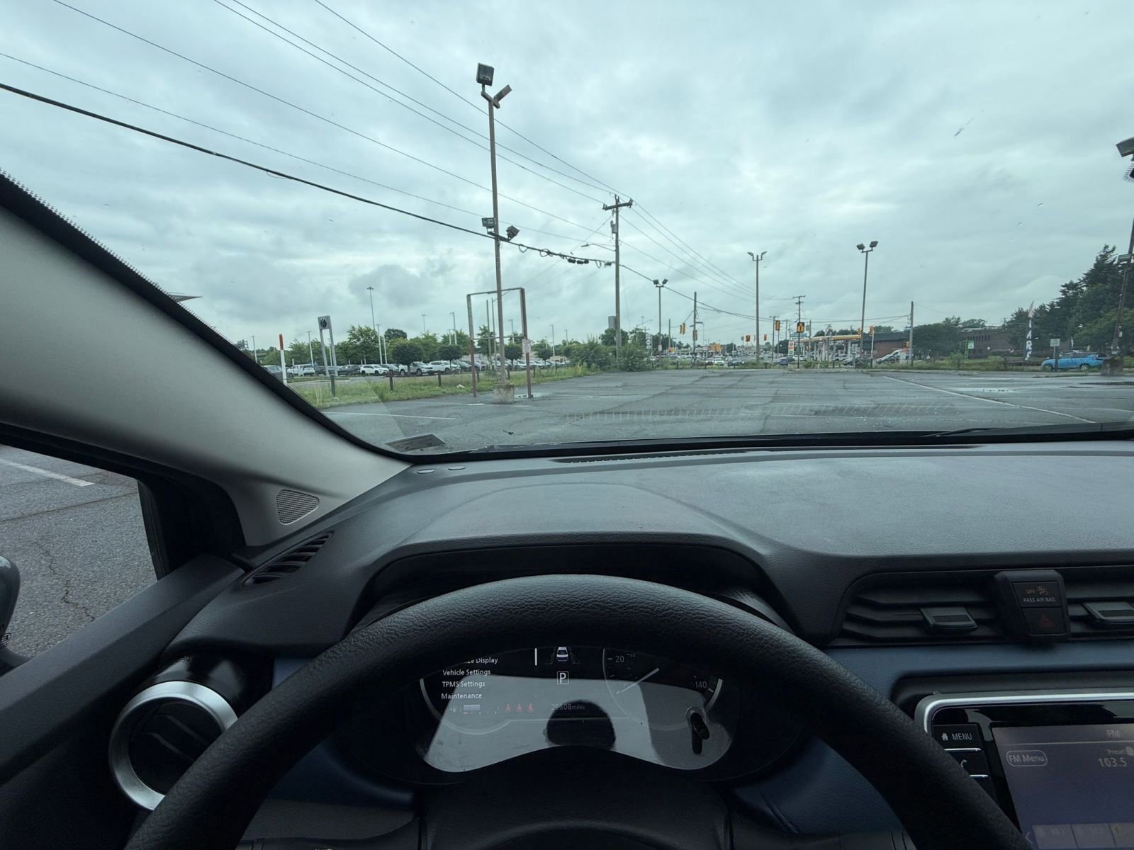 Used 2025 Nissan Versa SV FWD image 32