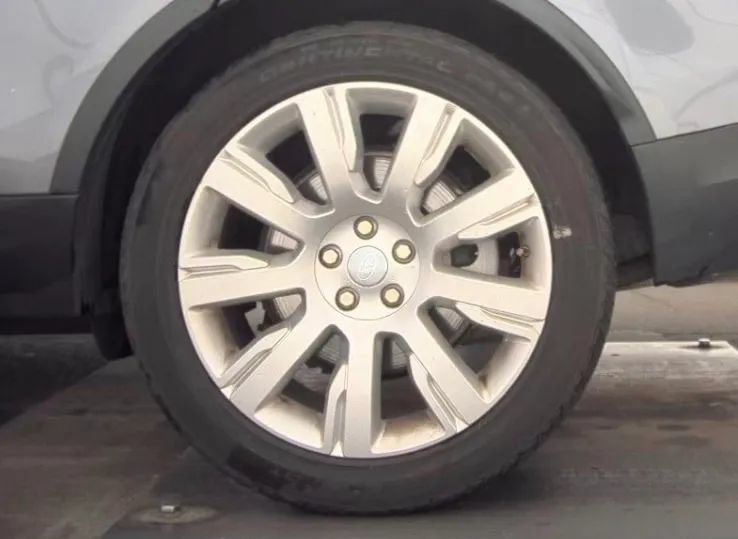 Used 2020 Land Rover Discovery HSE AWD/4WD image 10