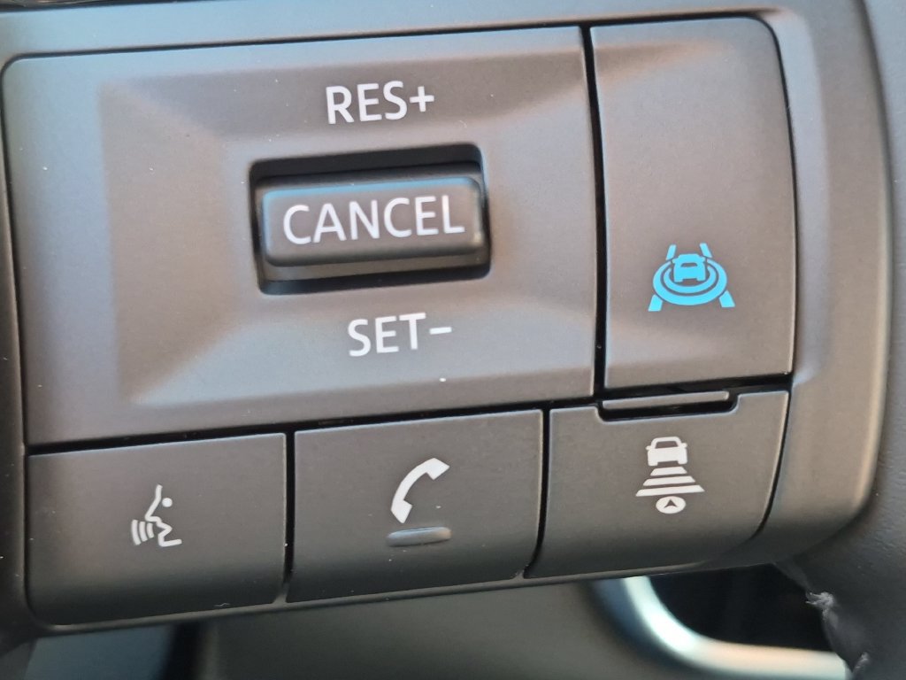 New 2026 Nissan Rogue Platinum AWD/4WD image 18