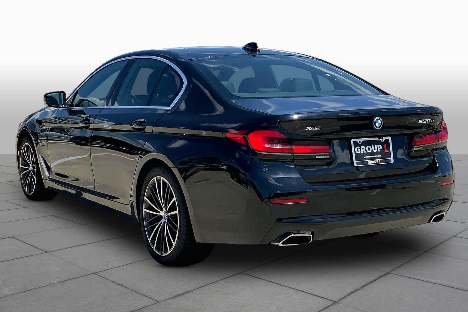Used 2023 BMW 530e xDrive AWD/4WD image 12