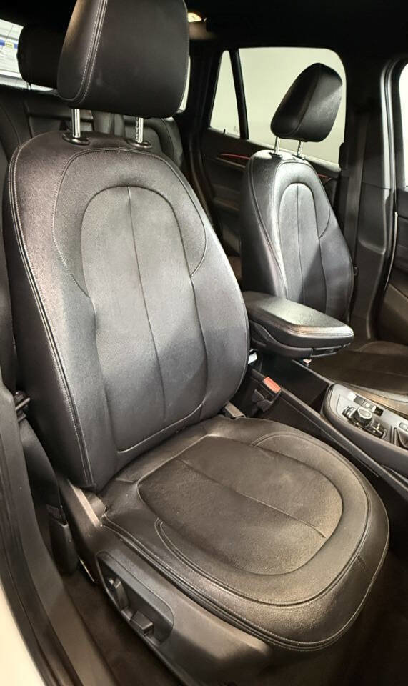 Used 2017 BMW X1 xDrive28i image 8