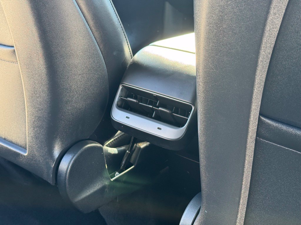 Used 2022 Tesla Model Y Performance AWD/4WD image 20