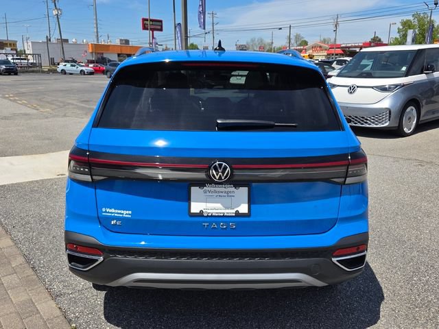 New 2026 Volkswagen Taos SE FWD image 10