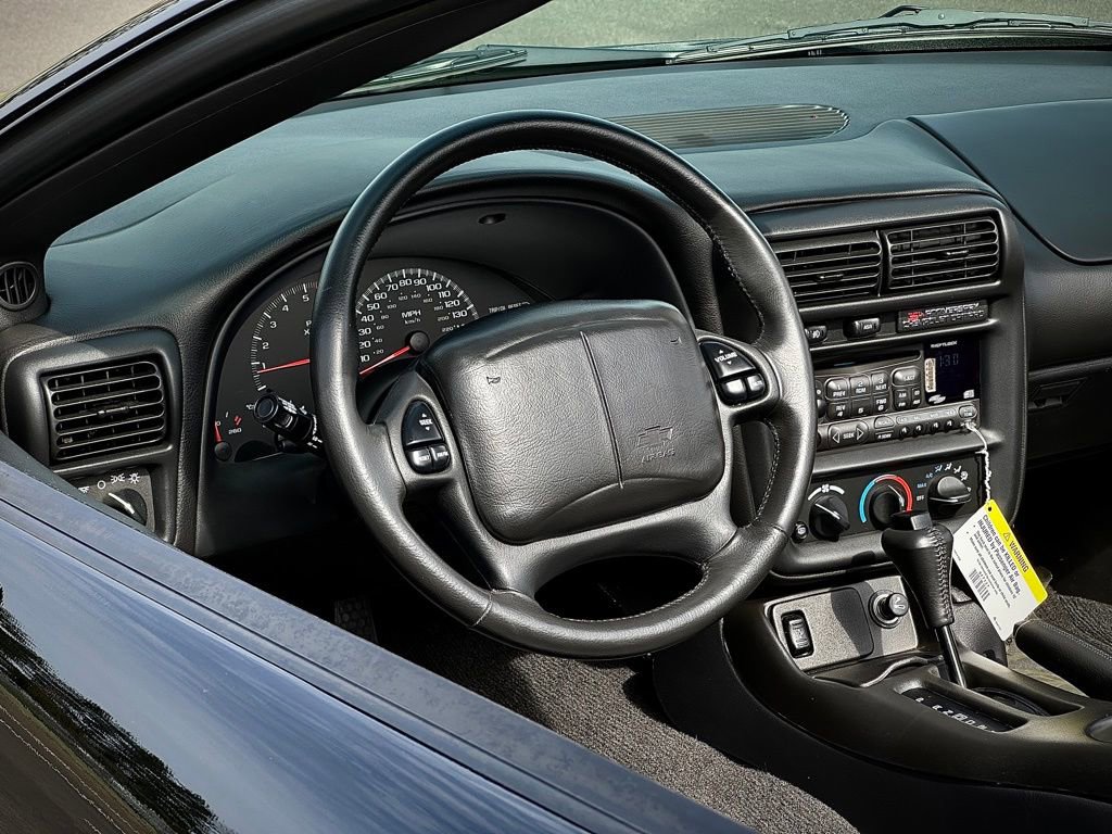 Used 2002 Chevrolet Camaro Z28 w/ Sport Appearance Pkg RWD image 26