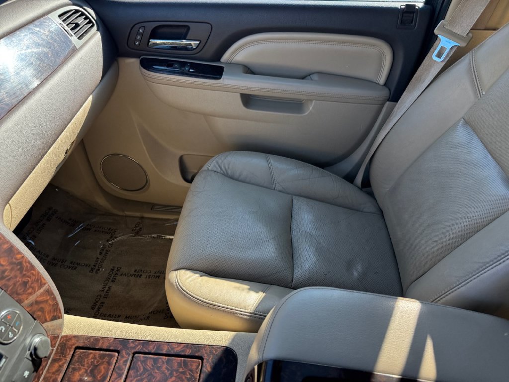 Used 2011 GMC Sierra 2500 Denali AWD/4WD image 28